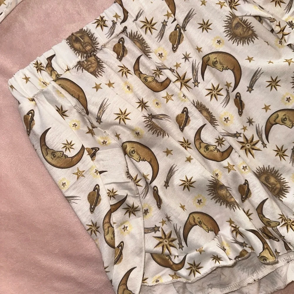 ROMWE Celestial Sun Moon Star Print Cream & Gold Pajama Lounge Set NWT, Size S - Picture 5 of 8